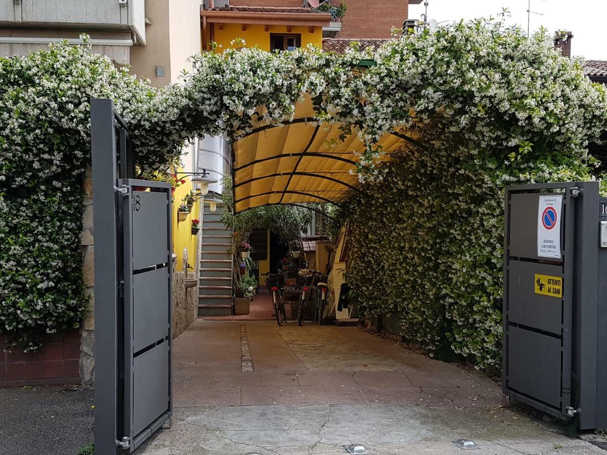 Dora Baltea Monolocale Primo Piano Mansarda Secondo Piano — Photos 2
